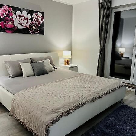 Apartman Luna *** ริเยกา ภายนอก รูปภาพ